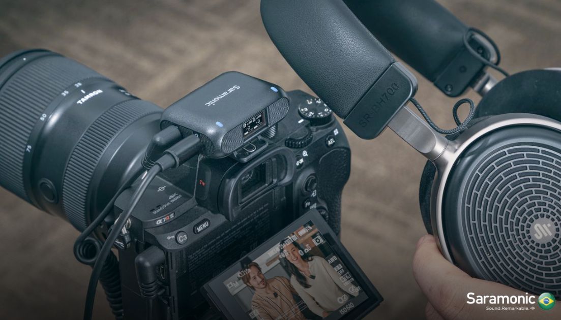 Quais microfones para câmeras são compatíveis com câmeras DSLR populares?